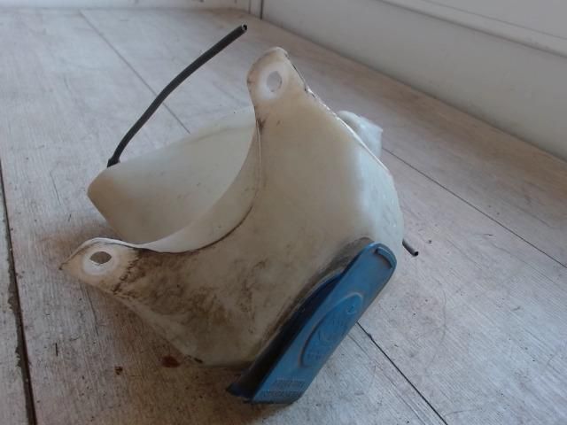 bontott VW POLO III Ablakmosó Tartály