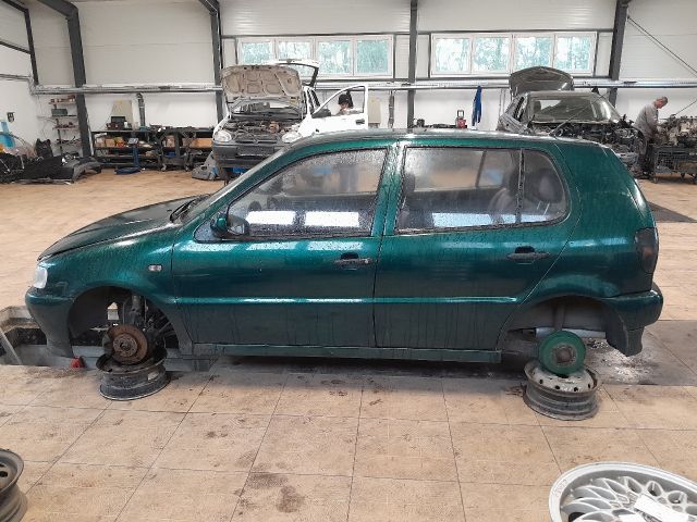 bontott VW POLO III Bal B Oszlop Burkolat