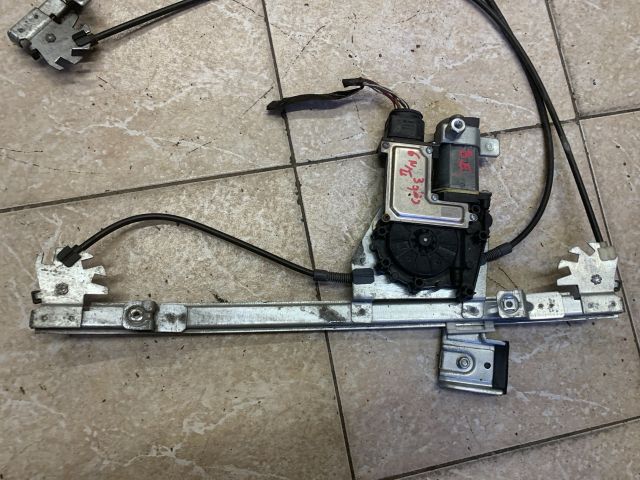 bontott VW POLO III Bal első Ablakemelő Szerkezet (Elektromos)