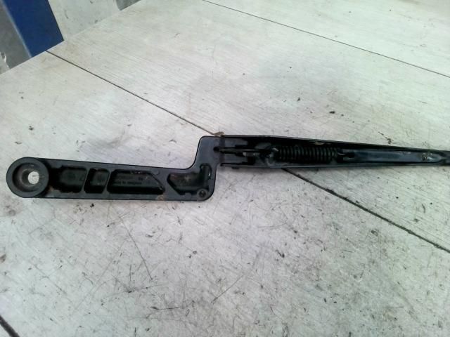 bontott VW POLO III Bal első Ablaktörlő Kar