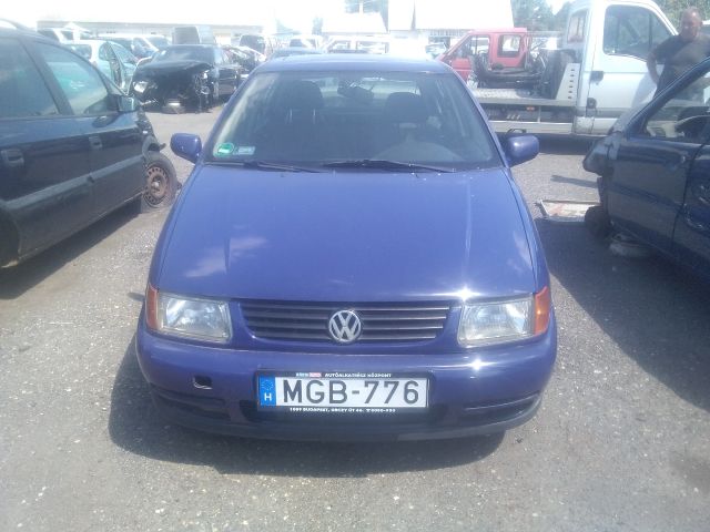 bontott VW POLO III Bal első Ajtó (Üres lemez)