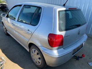 bontott VW POLO III Bal első Ajtó (Üres lemez)