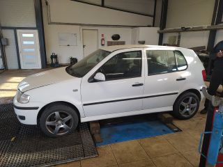 bontott VW POLO III Bal első Ajtóhatároló