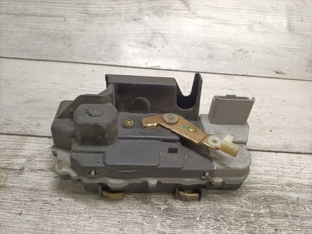 bontott VW POLO III Bal első Ajtózár