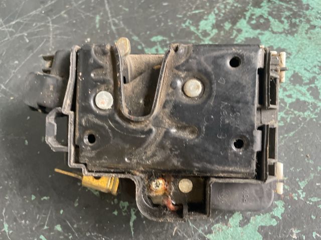 bontott VW POLO III Bal első Ajtózár