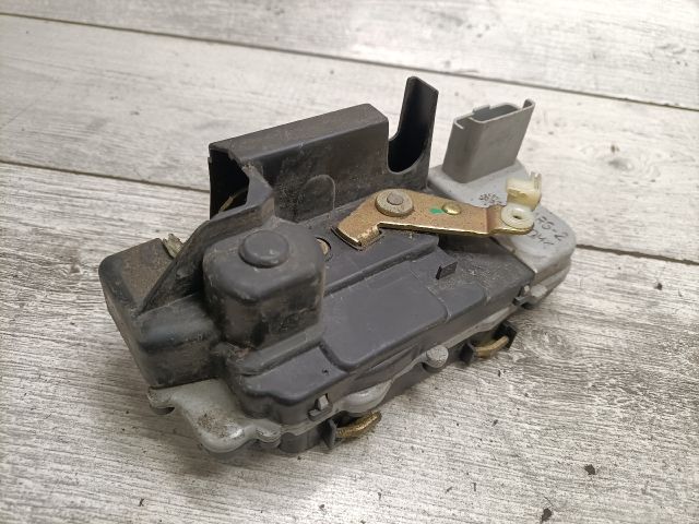 bontott VW POLO III Bal első Ajtózár