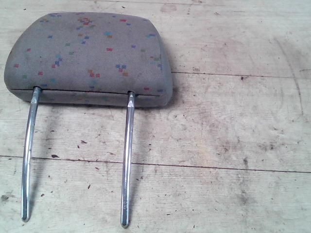 bontott VW POLO III Bal első Fejtámla