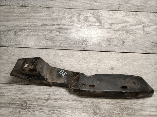 bontott VW POLO III Bal első Oldal Lökhárító Tartó (Műanyag)