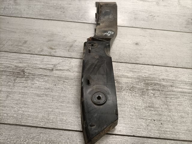 bontott VW POLO III Bal első Oldal Lökhárító Tartó (Műanyag)