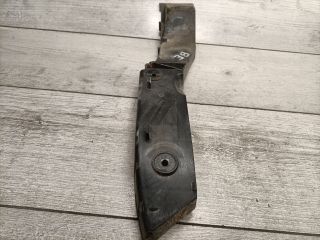 bontott VW POLO III Bal első Oldal Lökhárító Tartó (Műanyag)