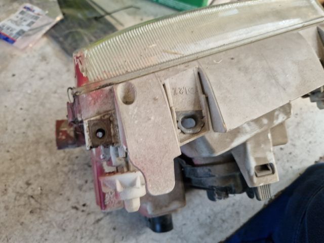 bontott VW POLO III Bal Fényszóró