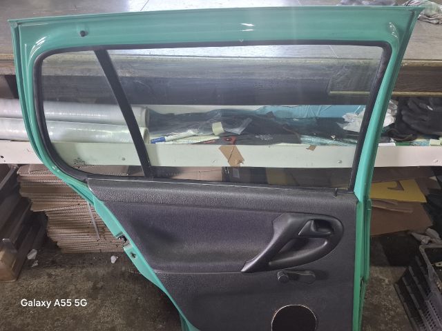 bontott VW POLO III Bal hátsó Ajtó (Részeivel)