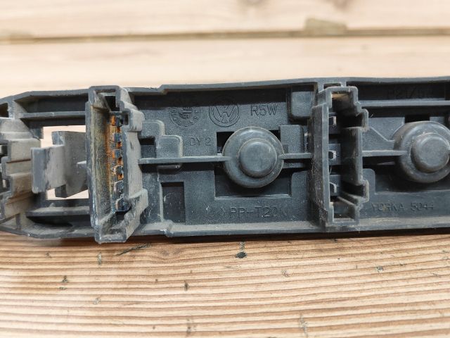 bontott VW POLO III Bal Hátsó Lámpa Foglalat