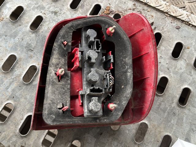 bontott VW POLO III Bal Hátsó Lámpa