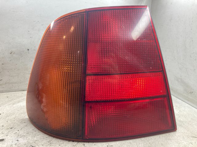 bontott VW POLO III Bal Hátsó Lámpa