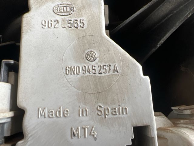 bontott VW POLO III Bal Hátsó Lámpa