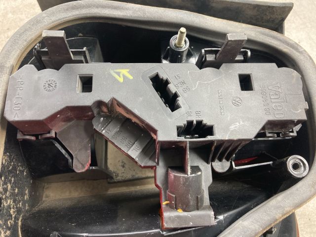 bontott VW POLO III Bal Hátsó Lámpa