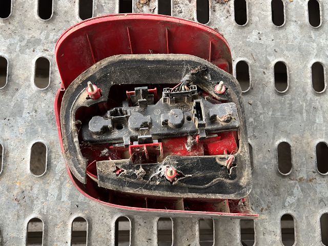 bontott VW POLO III Bal Hátsó Lámpa