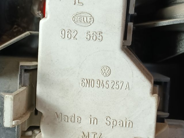 bontott VW POLO III Bal Hátsó Lámpa