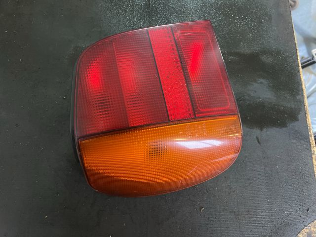 bontott VW POLO III Bal Hátsó Lámpa