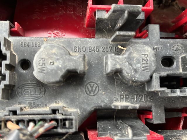 bontott VW POLO III Bal Hátsó Lámpa