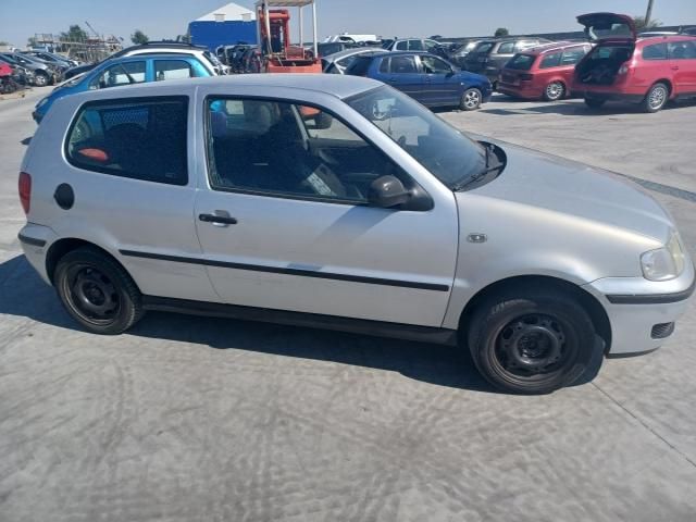 bontott VW POLO III Bal Külső Hátsó Lámpa