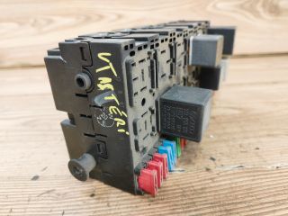 bontott VW POLO III Biztosítéktábla Utastér