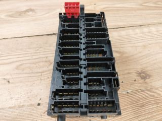 bontott VW POLO III Biztosítéktábla Utastér