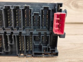 bontott VW POLO III Biztosítéktábla Utastér