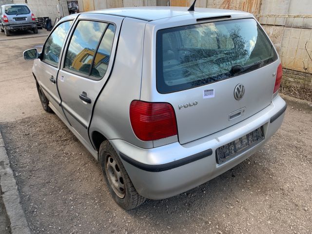 bontott VW POLO III Csomagtérajtó Gumikéder