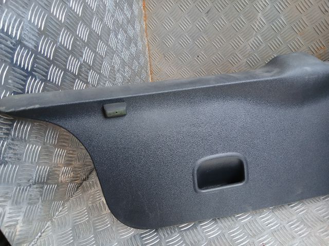 bontott VW POLO III Csomagtérajtó Kárpit