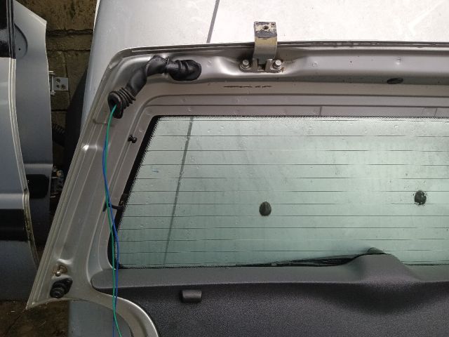 bontott VW POLO III Csomagtérajtó (Részeivel)