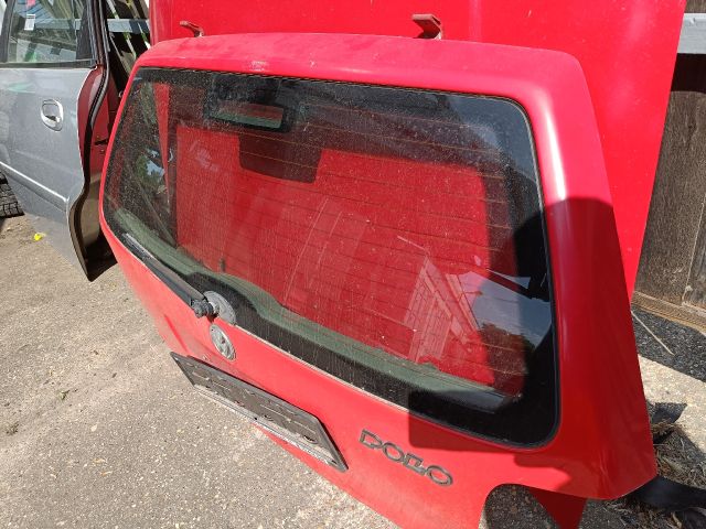 bontott VW POLO III Csomagtérajtó (Részeivel)