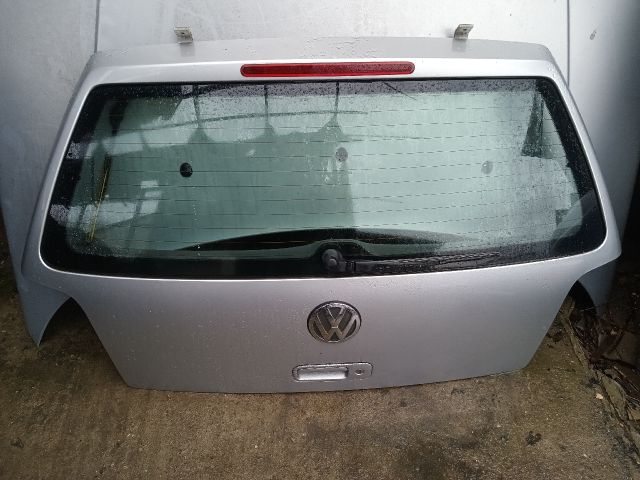 bontott VW POLO III Csomagtérajtó (Részeivel)