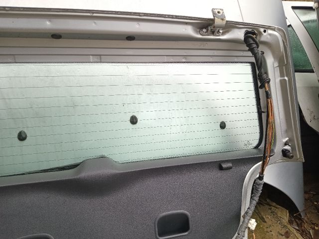 bontott VW POLO III Csomagtérajtó (Részeivel)