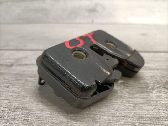 bontott VW POLO III Csomagtérajtó Zárszerkezet