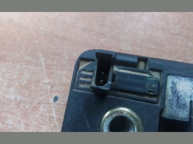 bontott VW POLO III Csomagtérajtó Zárszerkezet