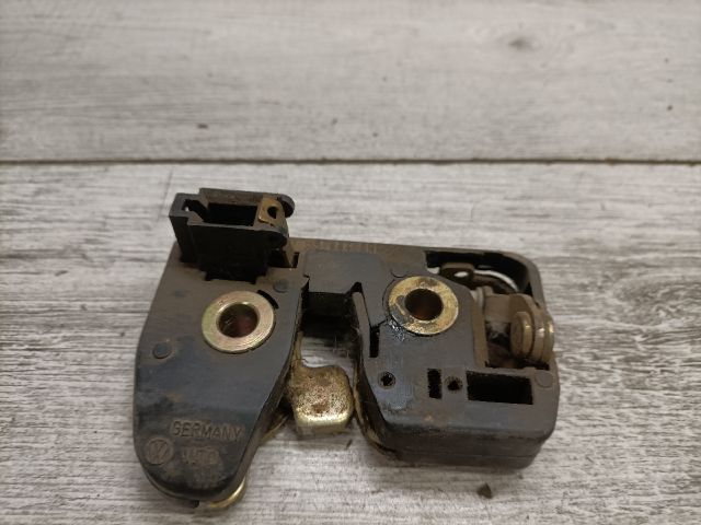 bontott VW POLO III Csomagtérajtó Zárszerkezet