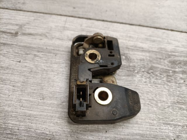 bontott VW POLO III Csomagtérajtó Zárszerkezet