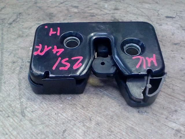 bontott VW POLO III Csomagtérajtó Zárszerkezet