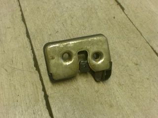 bontott VW POLO III Csomagtérajtó Zárszerkezet