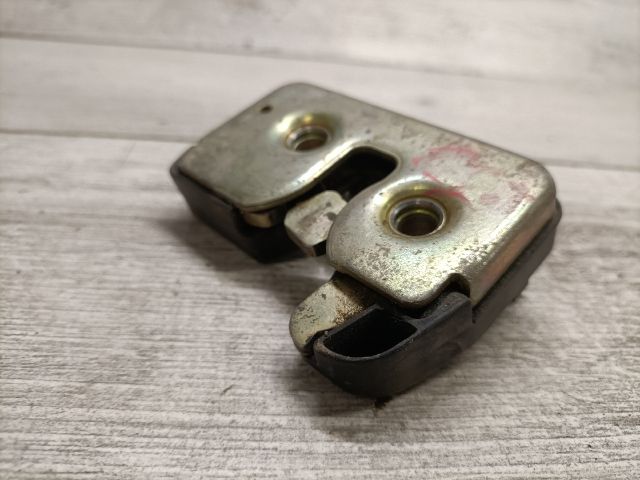 bontott VW POLO III Csomagtérajtó Zárszerkezet