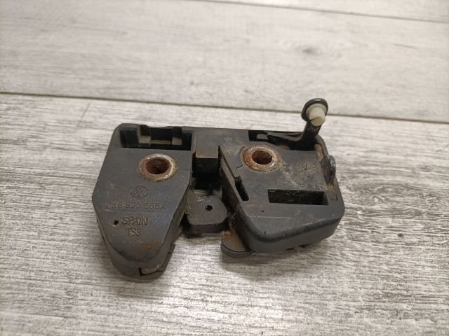 bontott VW POLO III Csomagtérajtó Zárszerkezet