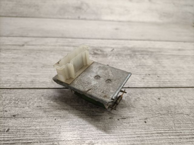 bontott VW POLO III Előtét Ellenállás Fűtőmotor