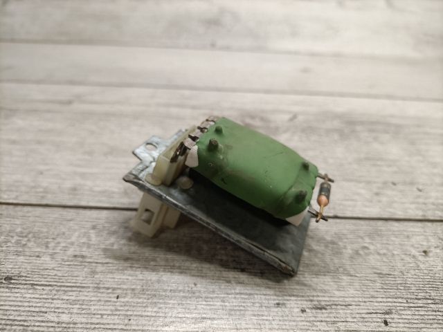 bontott VW POLO III Előtét Ellenállás Fűtőmotor