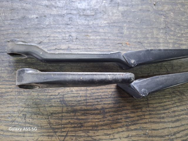 bontott VW POLO III Első Ablaktörlő Kar