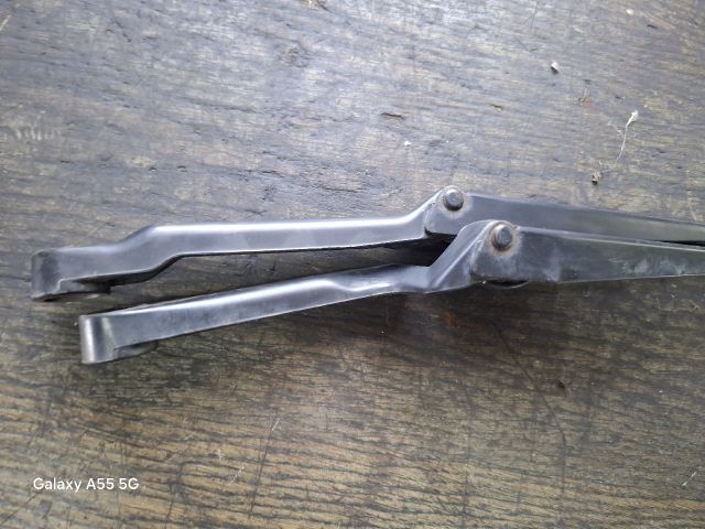 bontott VW POLO III Első Ablaktörlő Kar