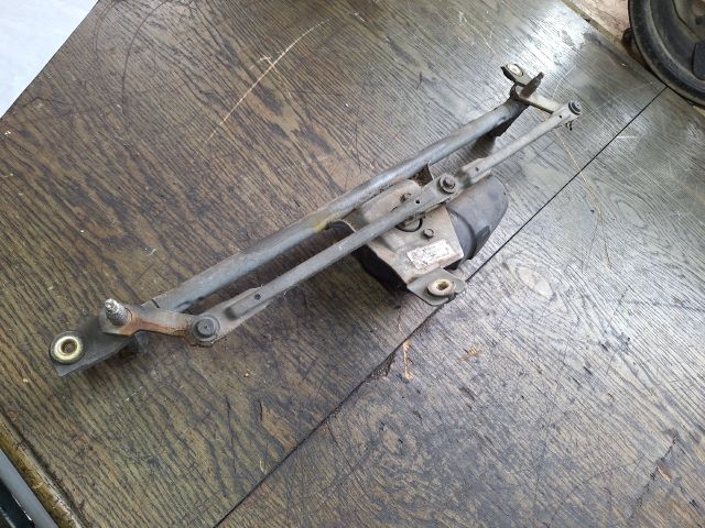 bontott VW POLO III Első Ablaktörlő Szerkezet Motorral