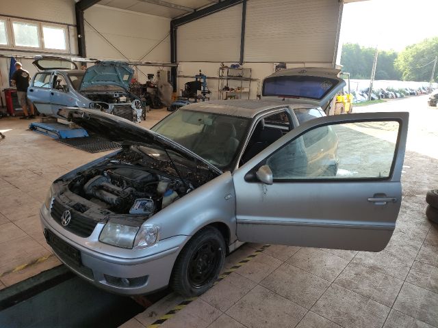 bontott VW POLO III Első Ablaktörlő Szerkezet Motorral