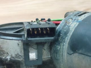 bontott VW POLO III Első Ablaktörlő Szerkezet Motorral